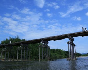 流れ橋